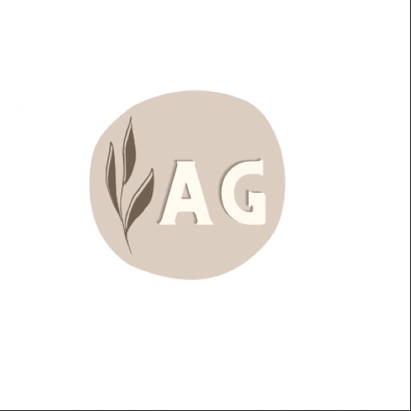 Meet your Posher, Alexandra - Picture 1 of 1